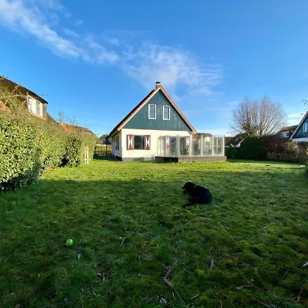 Apartment Buiten 84, Fusslaufig Zum Strand, 5 Personen *